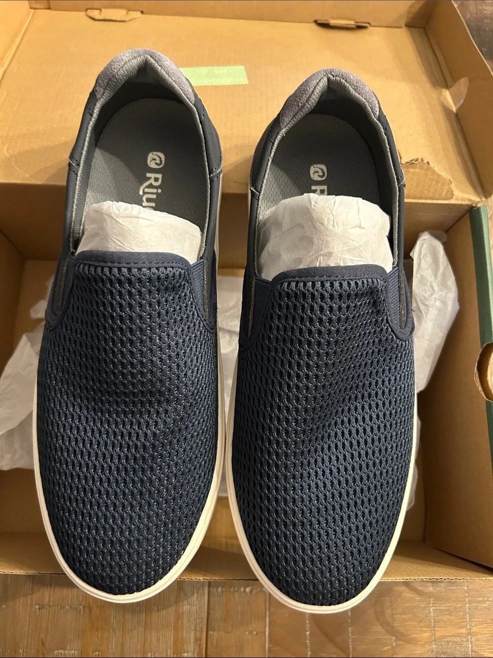 Men’s Slip-On Mesh Loafers in Navy